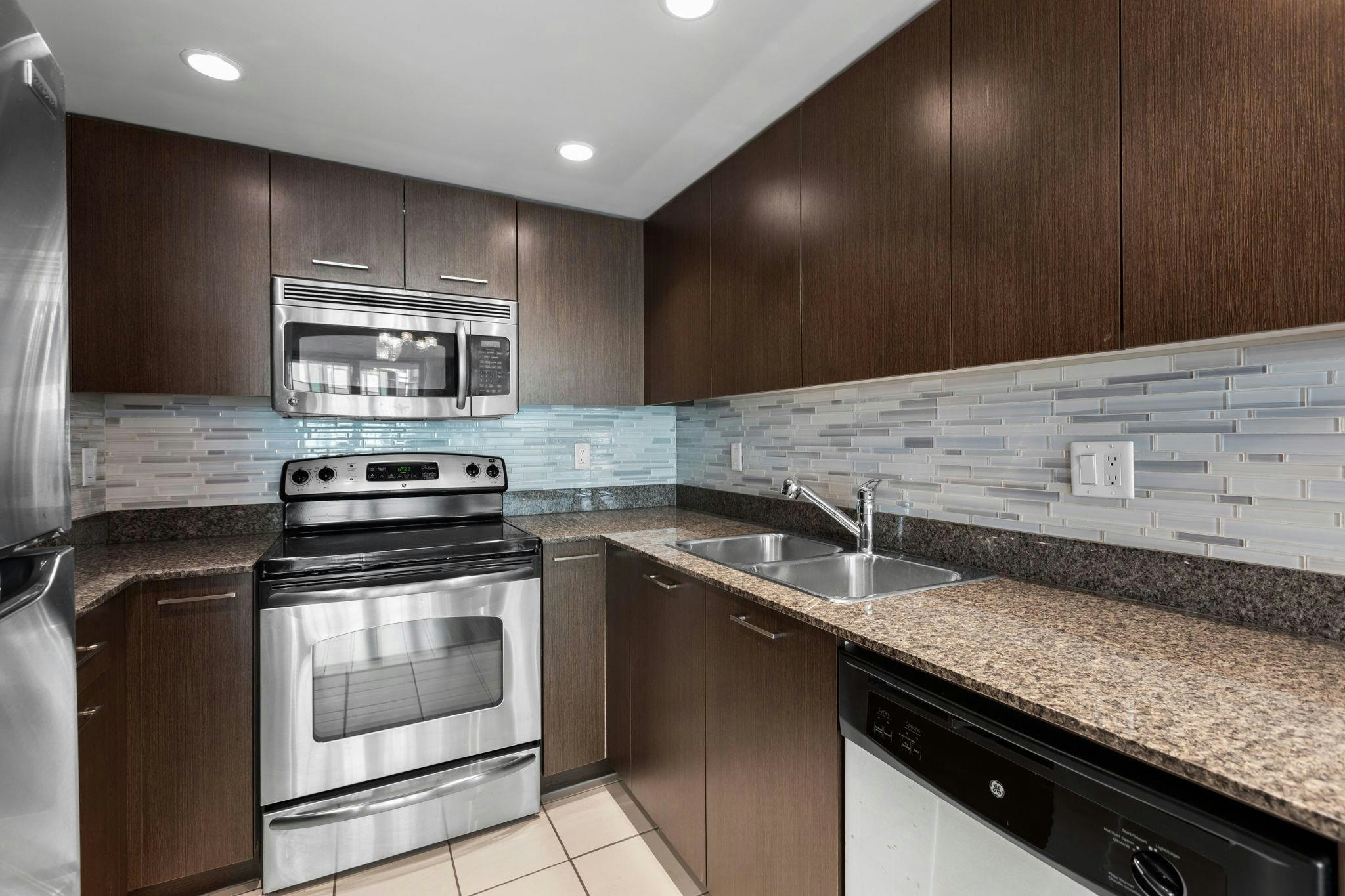 706-1212 Howe Street, Vancouver, BC, V6Z 2M9 - 16