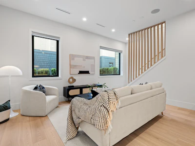2-5034 Granville Street - 2