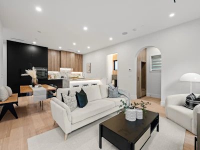 2-5034 Granville Street - 4