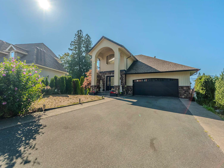 10132 Kenswood Drive, Chilliwack, BC, V2P 7N4 - 2