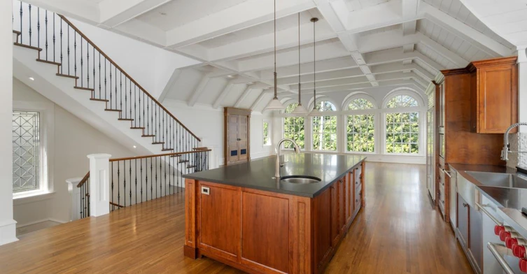 4588 W 2nd Avenue, Vancouver, BC, V6R 1K9 - 3