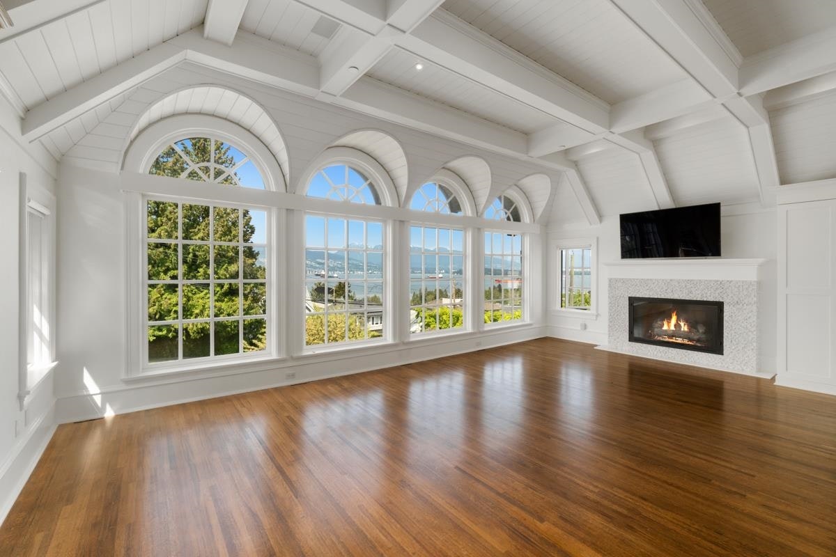 4588 W 2nd Avenue, Vancouver, BC, V6R 1K9 - 8