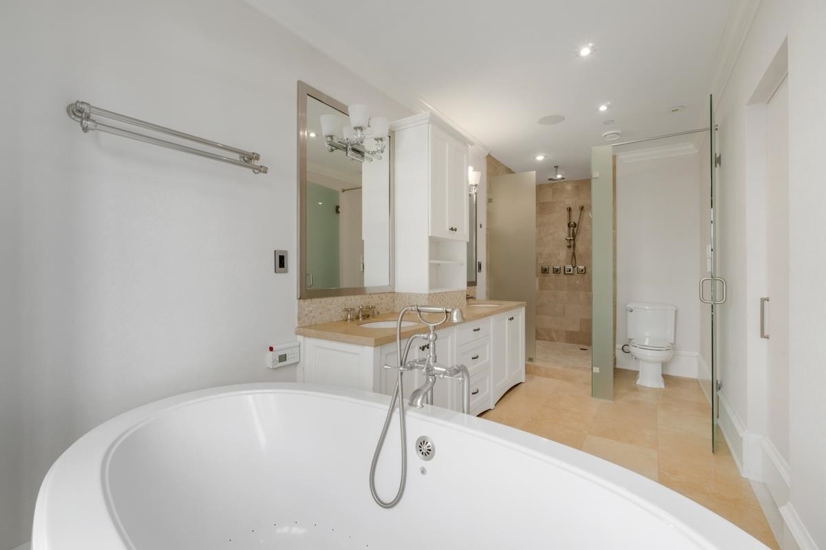 4588 W 2nd Avenue, Vancouver, BC, V6R 1K9 - 18