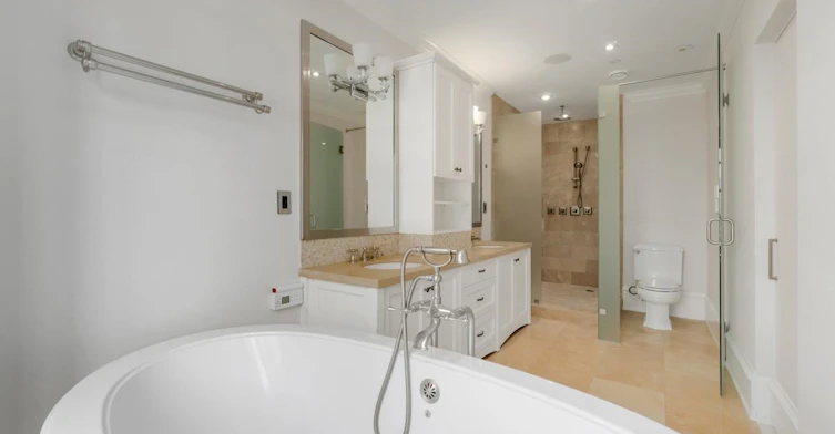 4588 W 2nd Avenue, Vancouver, BC, V6R 1K9 - 18