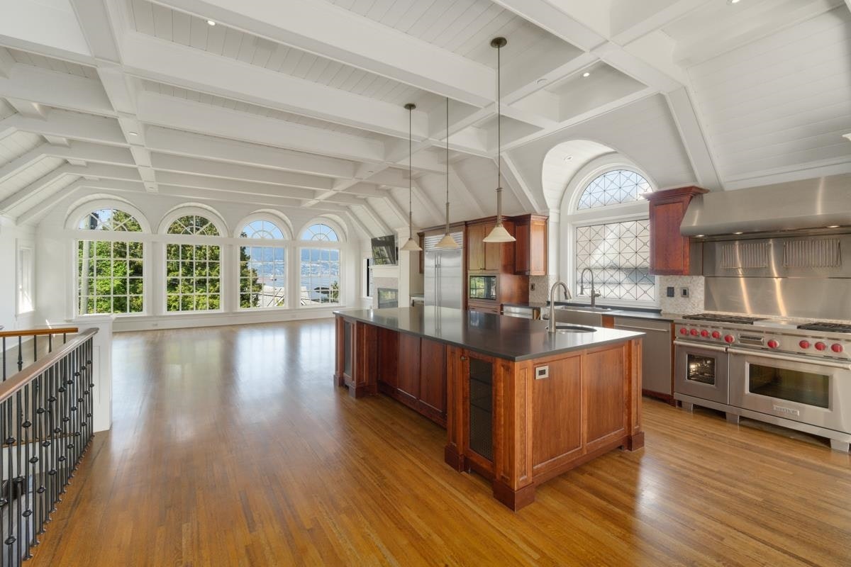 4588 W 2nd Avenue, Vancouver, BC, V6R 1K9 - 6