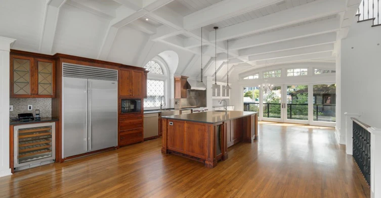4588 W 2nd Avenue, Vancouver, BC, V6R 1K9 - 5