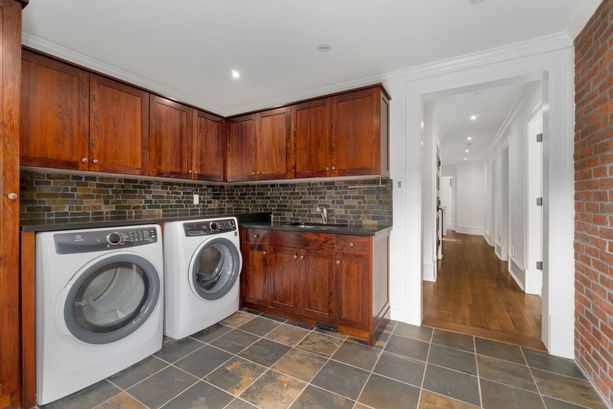 4588 W 2nd Avenue, Vancouver, BC, V6R 1K9 - 24