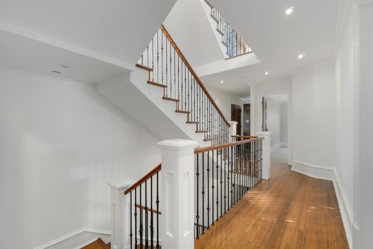 4588 W 2nd Avenue, Vancouver, BC, V6R 1K9 - 13