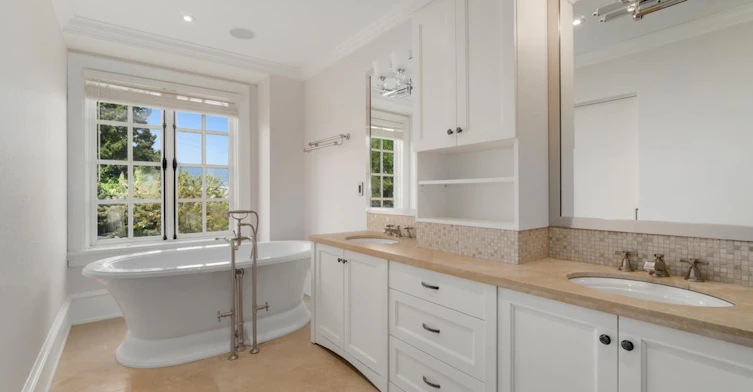 4588 W 2nd Avenue, Vancouver, BC, V6R 1K9 - 17