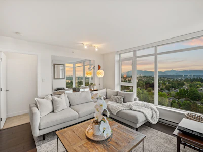2101-608 Belmont Street - 4