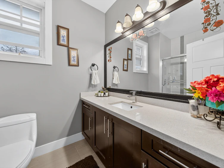 14191 60 Avenue, Surrey, BC, V3X 0G1 - 14