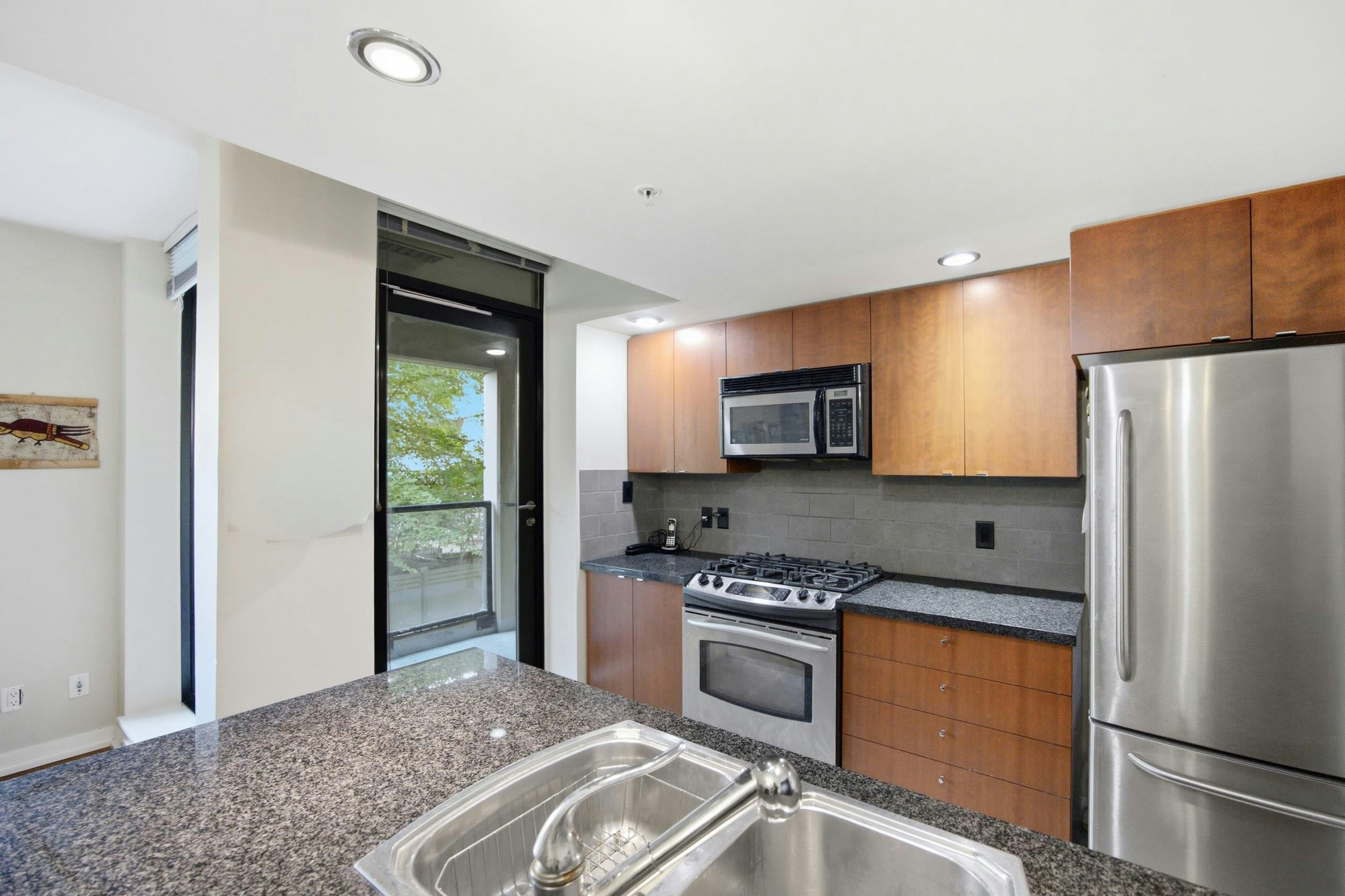 202-9180 Hemlock Drive, Richmond, BC, V6Y 4J5 - 16