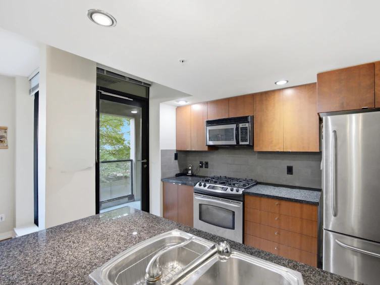 202-9180 Hemlock Drive, Richmond, BC, V6Y 4J5 - 16