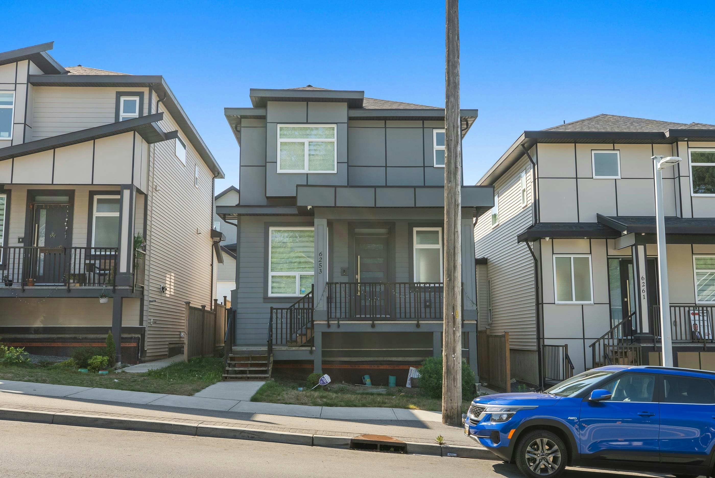 6253 148 Street, Surrey, BC, V3S 2L1