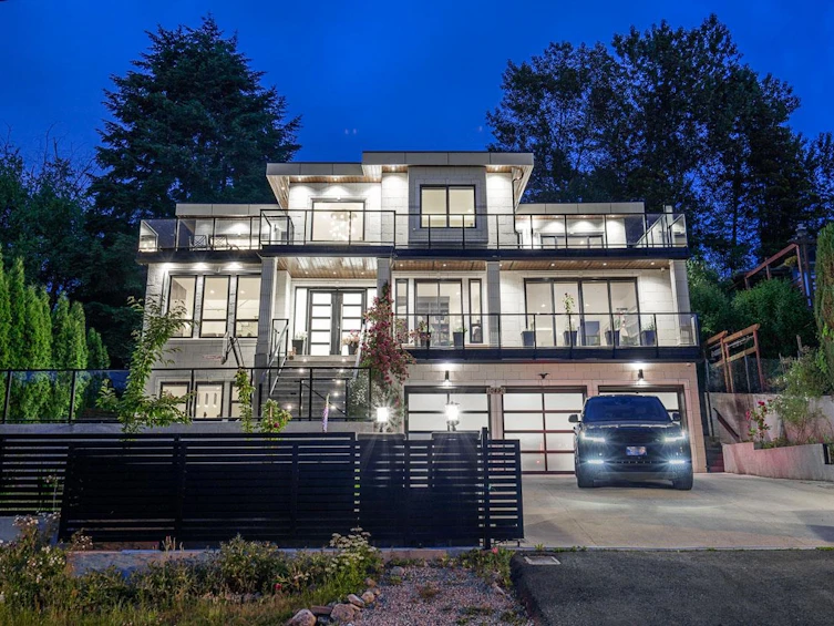 10490 125a Street, Surrey, BC, V3V 5A3