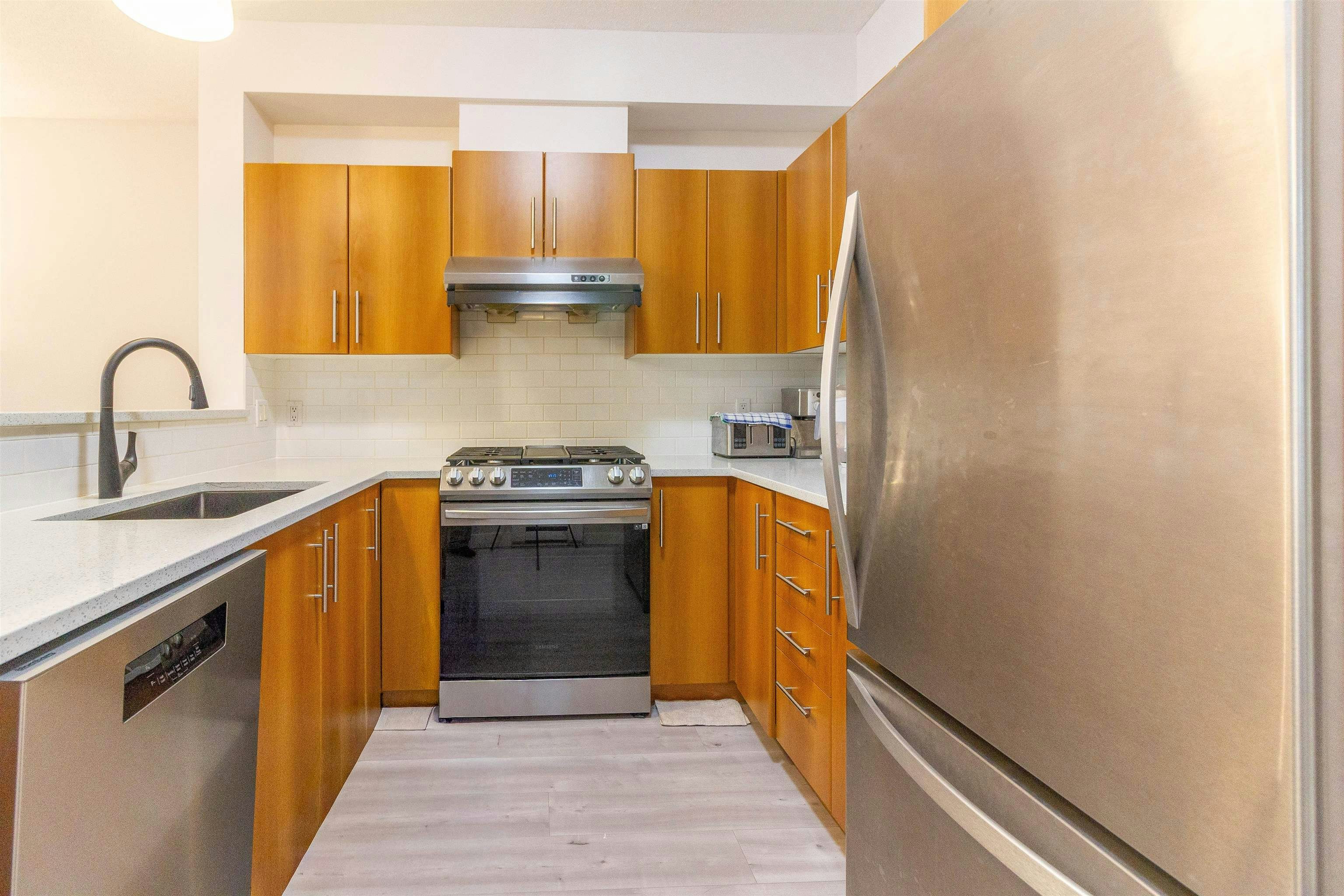 32-9229 University Crescent, Burnaby, BC, V5A 4Z2 - 8
