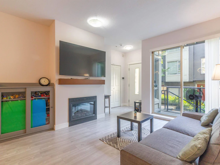 32-9229 University Crescent, Burnaby, BC, V5A 4Z2 - 2