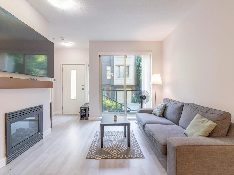 32-9229 University Crescent, Burnaby, BC, V5A 4Z2 - 3