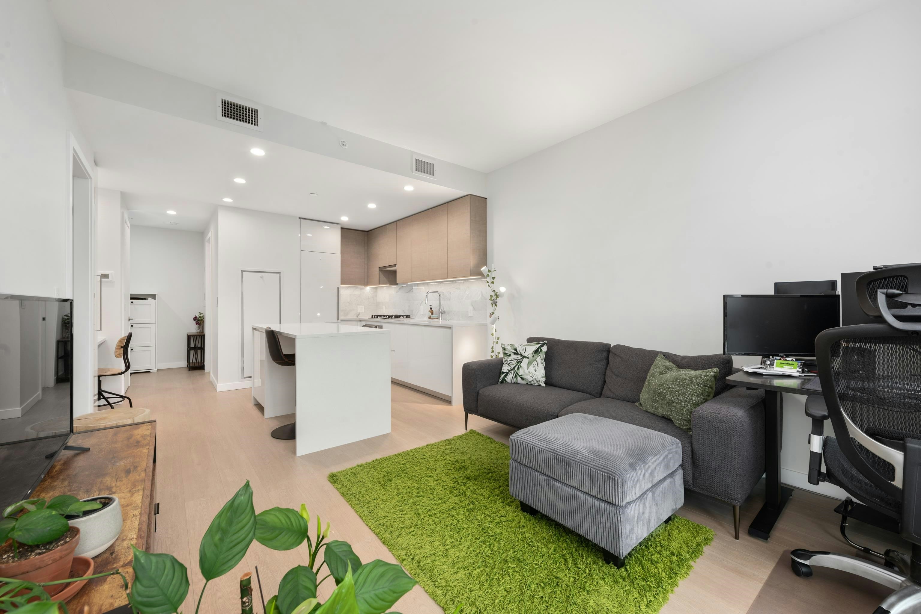 1301-2186 Gilmore Avenue, Burnaby, BC, V5C 0N7 - 5