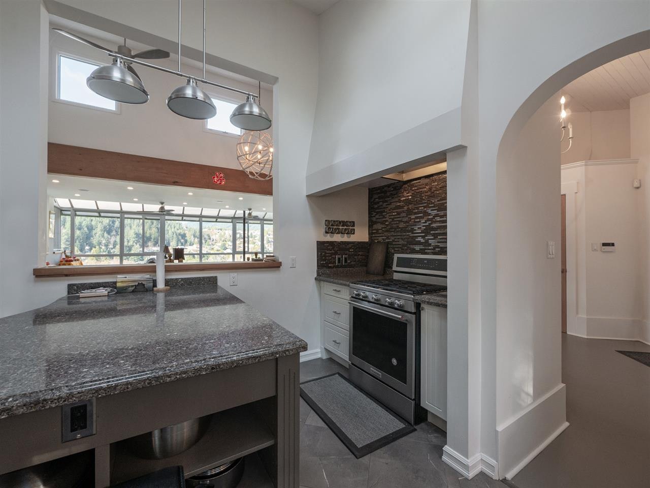 313 Skyline Drive, Gibsons, BC, V0N 1V8 - 15