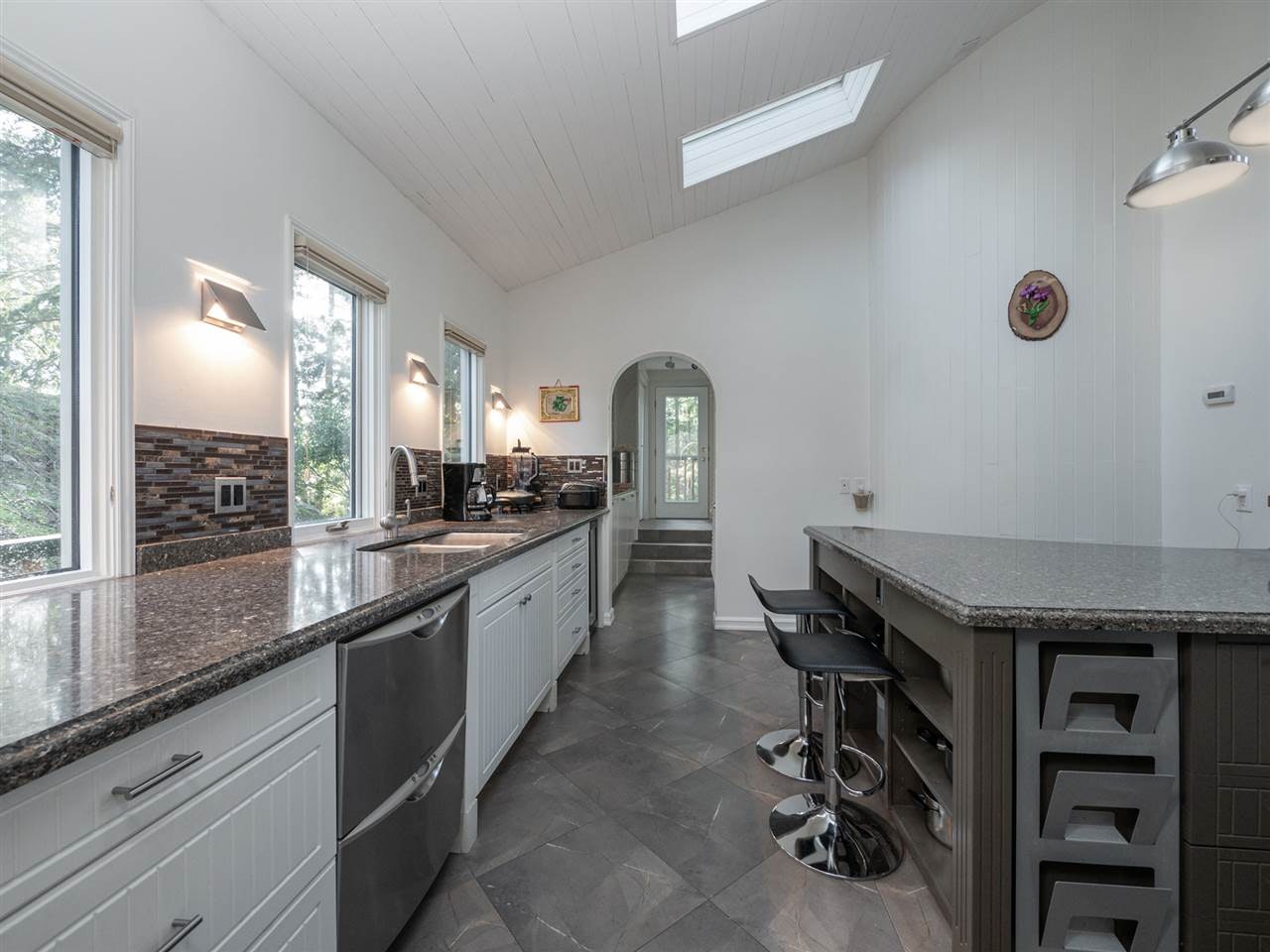 313 Skyline Drive, Gibsons, BC, V0N 1V8 - 13