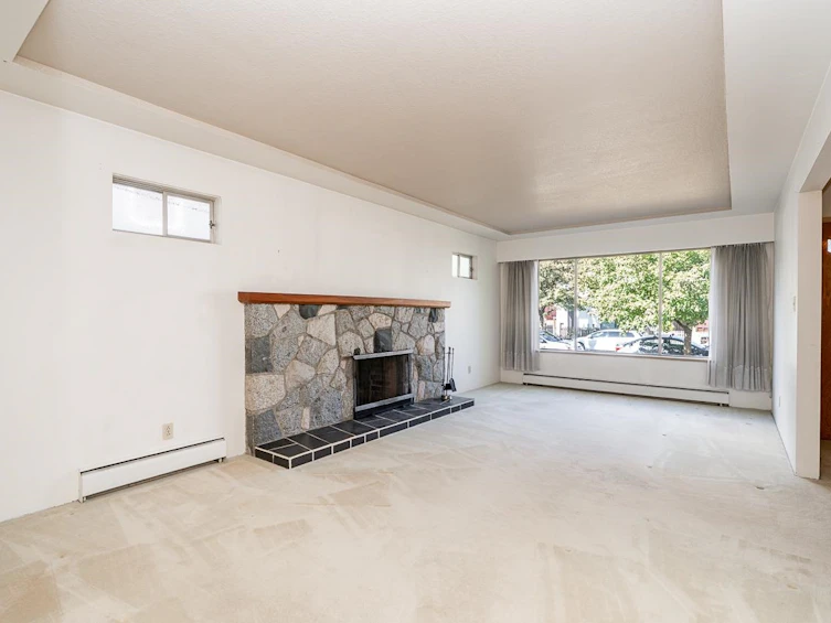 6216 Prince Albert Street, Vancouver, BC, V5W 3E4 - 4