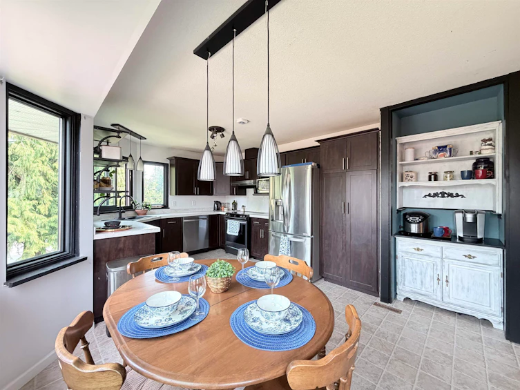 12019 206 Street, Maple Ridge, BC, V2X 1T8 - 5
