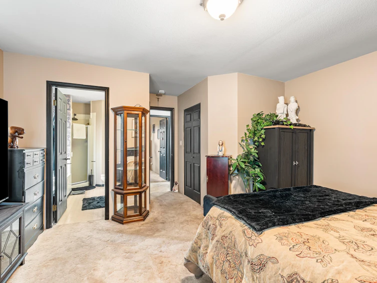 12019 206 Street, Maple Ridge, BC, V2X 1T8 - 11