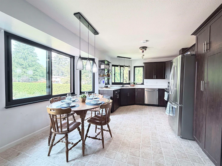 12019 206 Street, Maple Ridge, BC, V2X 1T8 - 4
