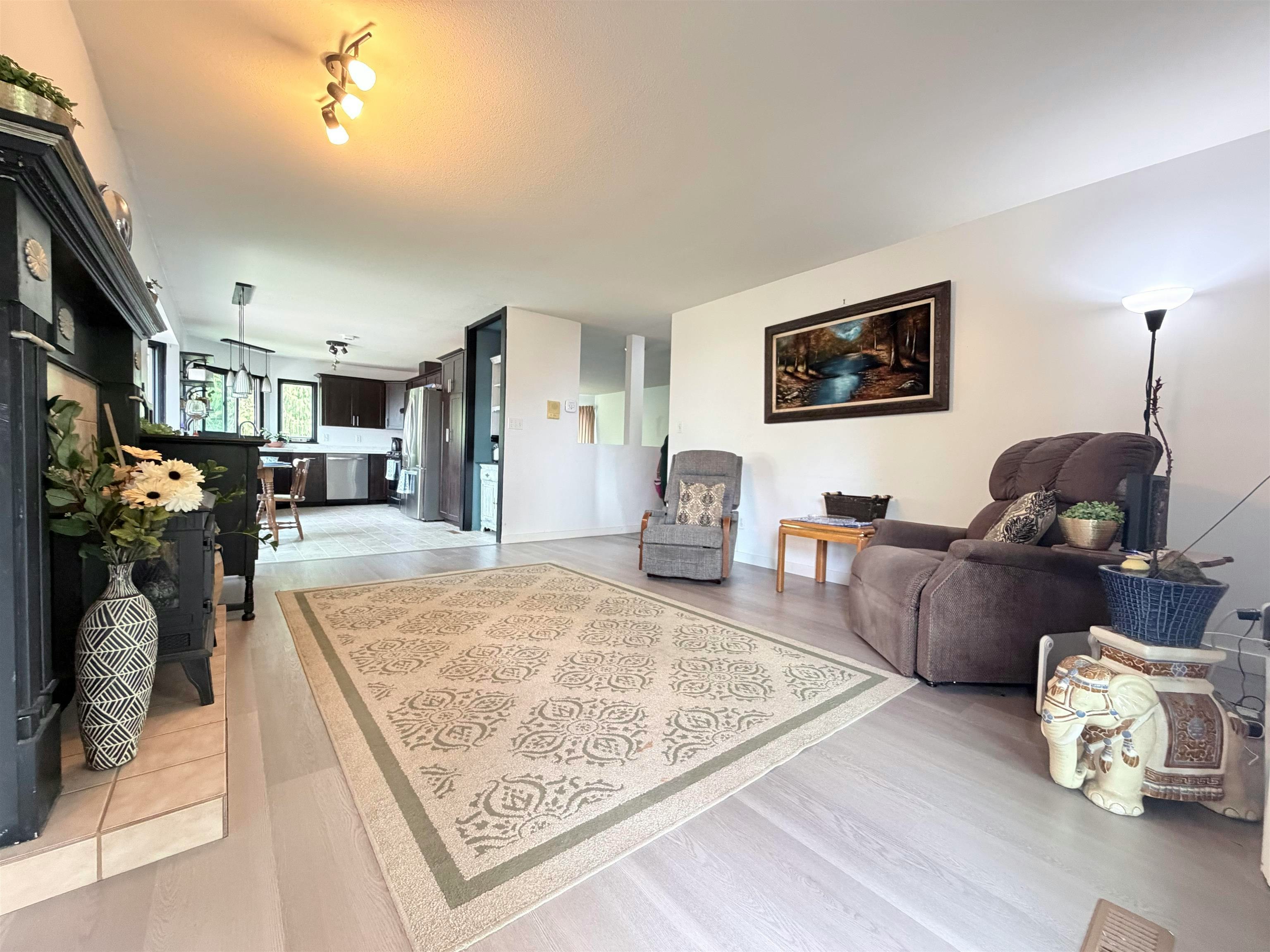 12019 206 Street, Maple Ridge, BC, V2X 1T8 - 7
