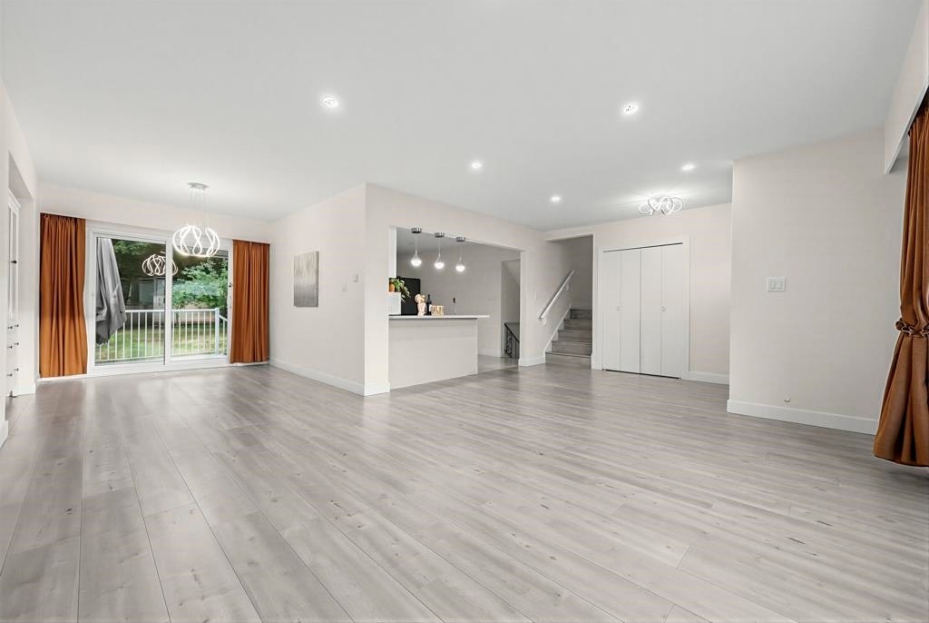 4936 Barker Crescent, Burnaby, BC, V5G 3G5 - 10
