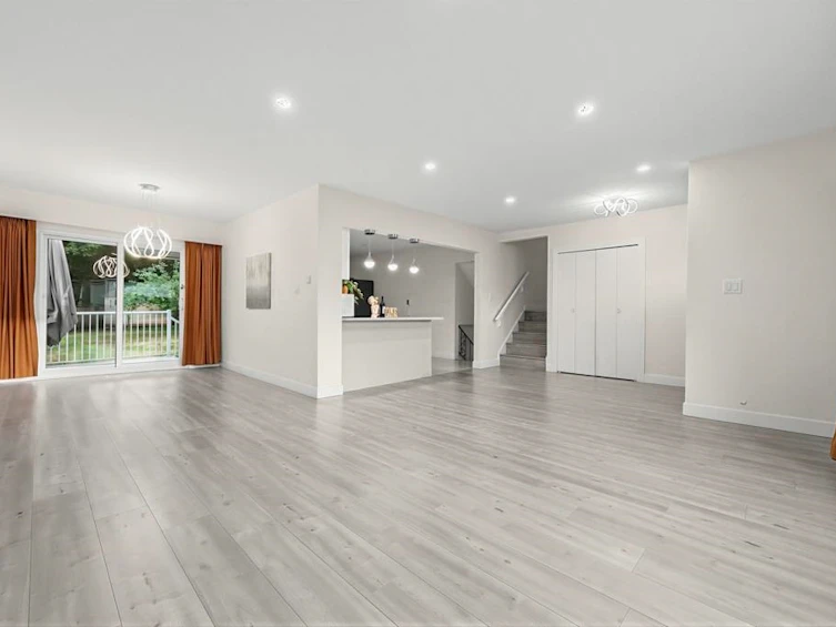 4936 Barker Crescent, Burnaby, BC, V5G 3G5 - 10