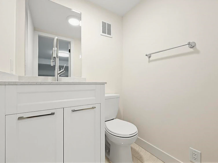 4936 Barker Crescent, Burnaby, BC, V5G 3G5 - 20