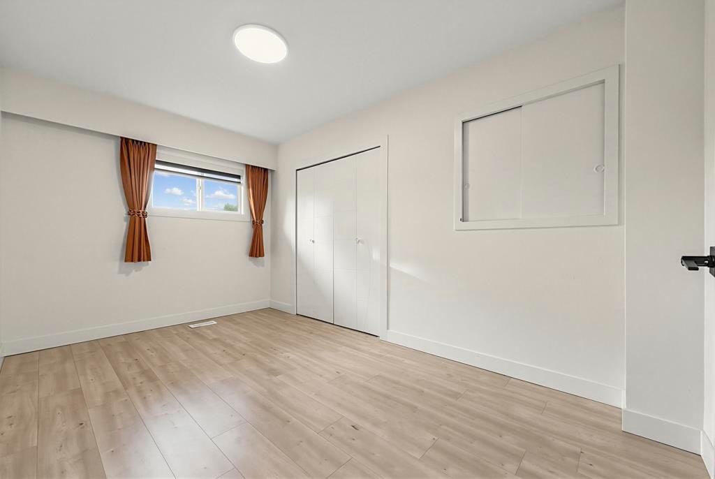 4936 Barker Crescent, Burnaby, BC, V5G 3G5 - 15