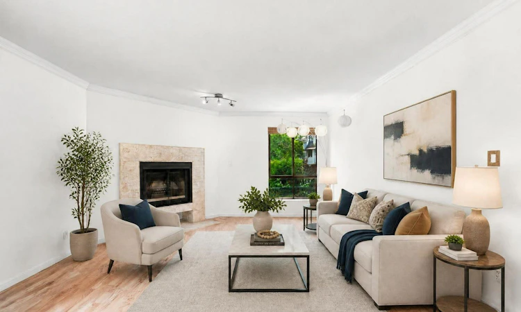 104-2181 Panorama Drive