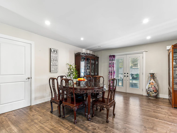 7535 Burgess Street, Burnaby, BC, V3N 3H9 - 12