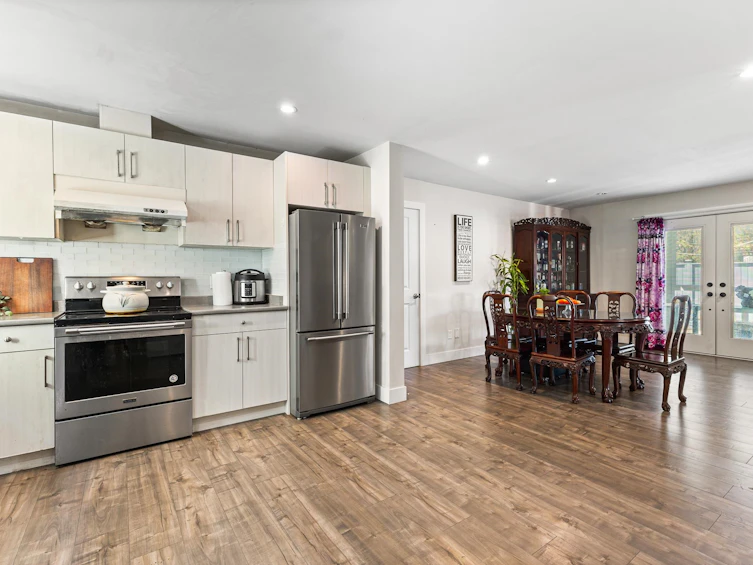 7535 Burgess Street, Burnaby, BC, V3N 3H9 - 9