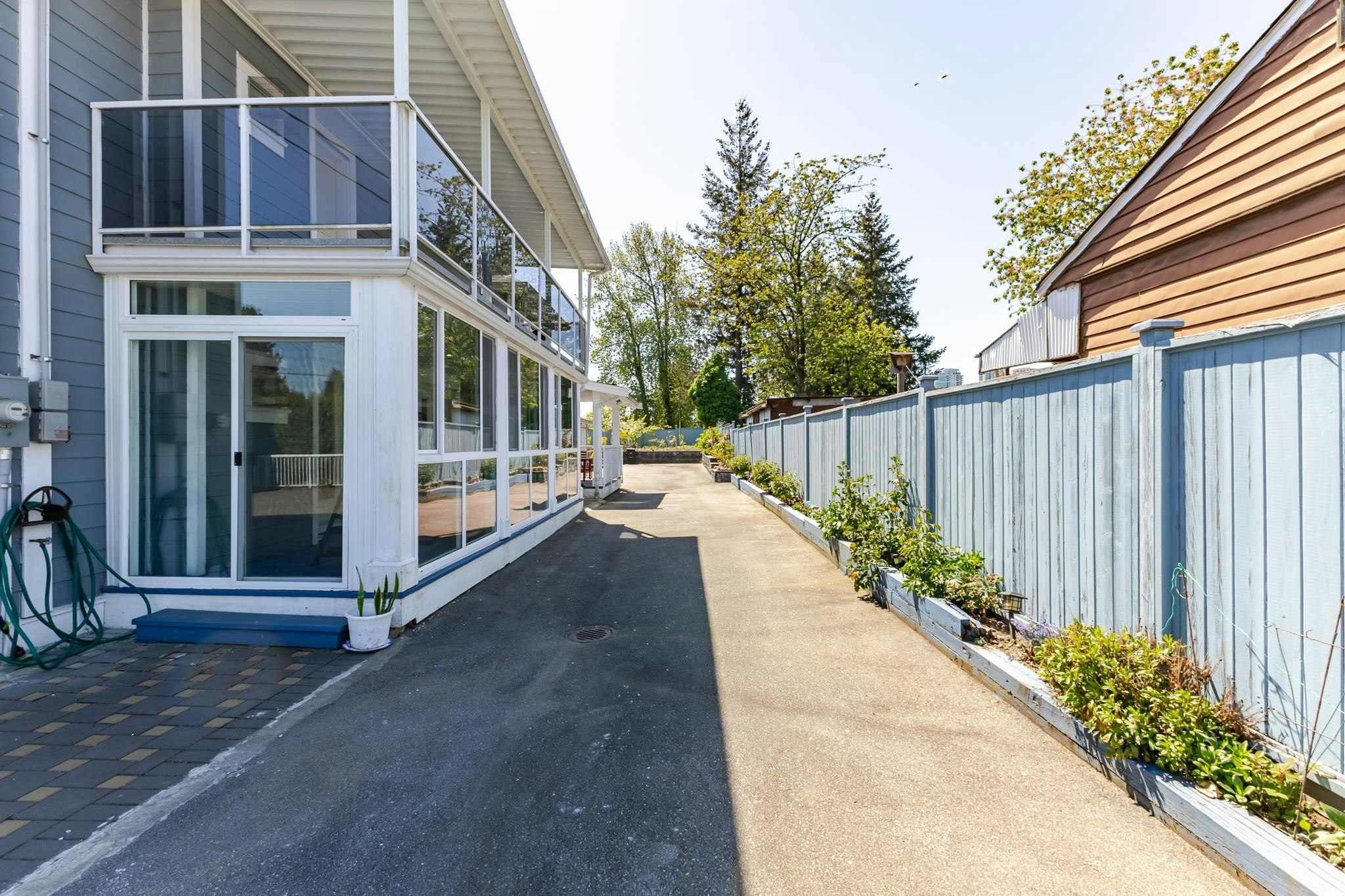 7535 Burgess Street, Burnaby, BC, V3N 3H9 - 28