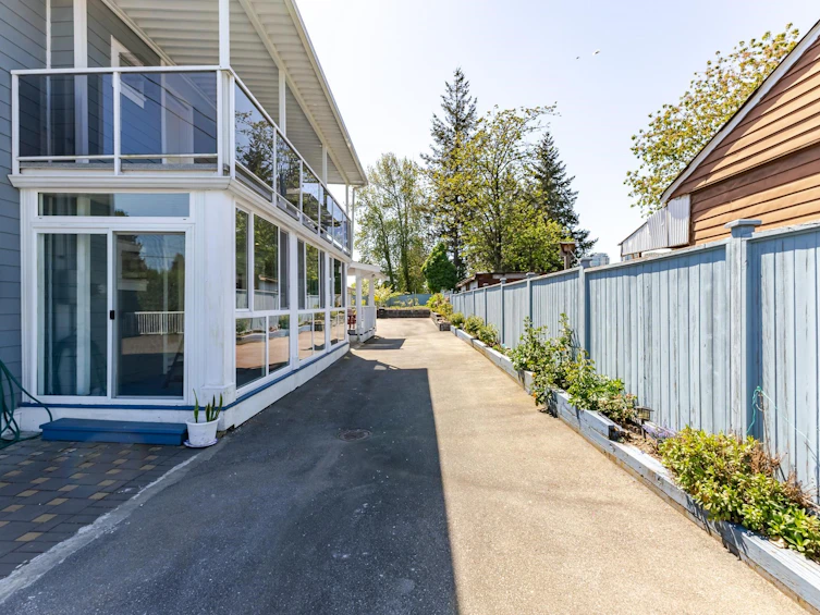 7535 Burgess Street, Burnaby, BC, V3N 3H9 - 28