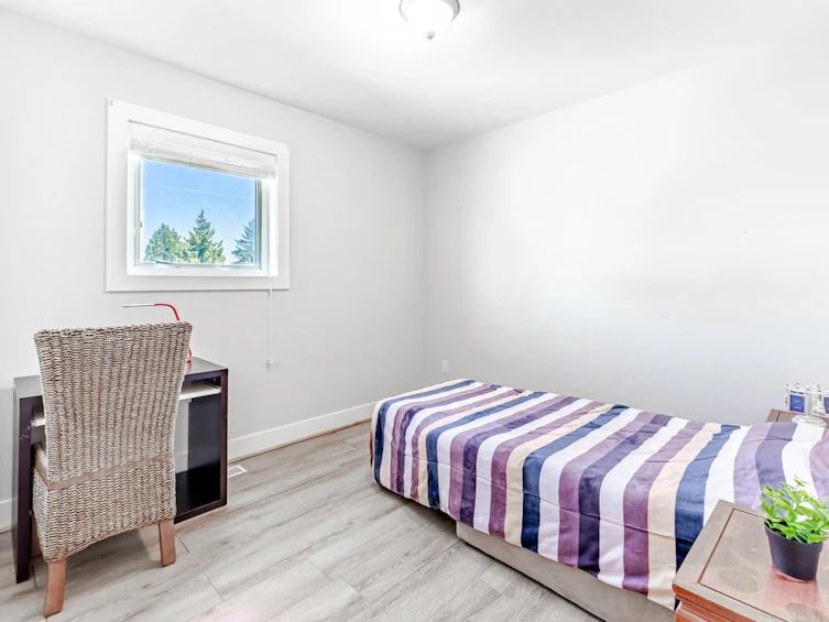 7535 Burgess Street, Burnaby, BC, V3N 3H9 - 17