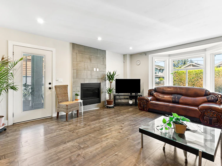 7535 Burgess Street, Burnaby, BC, V3N 3H9 - 6