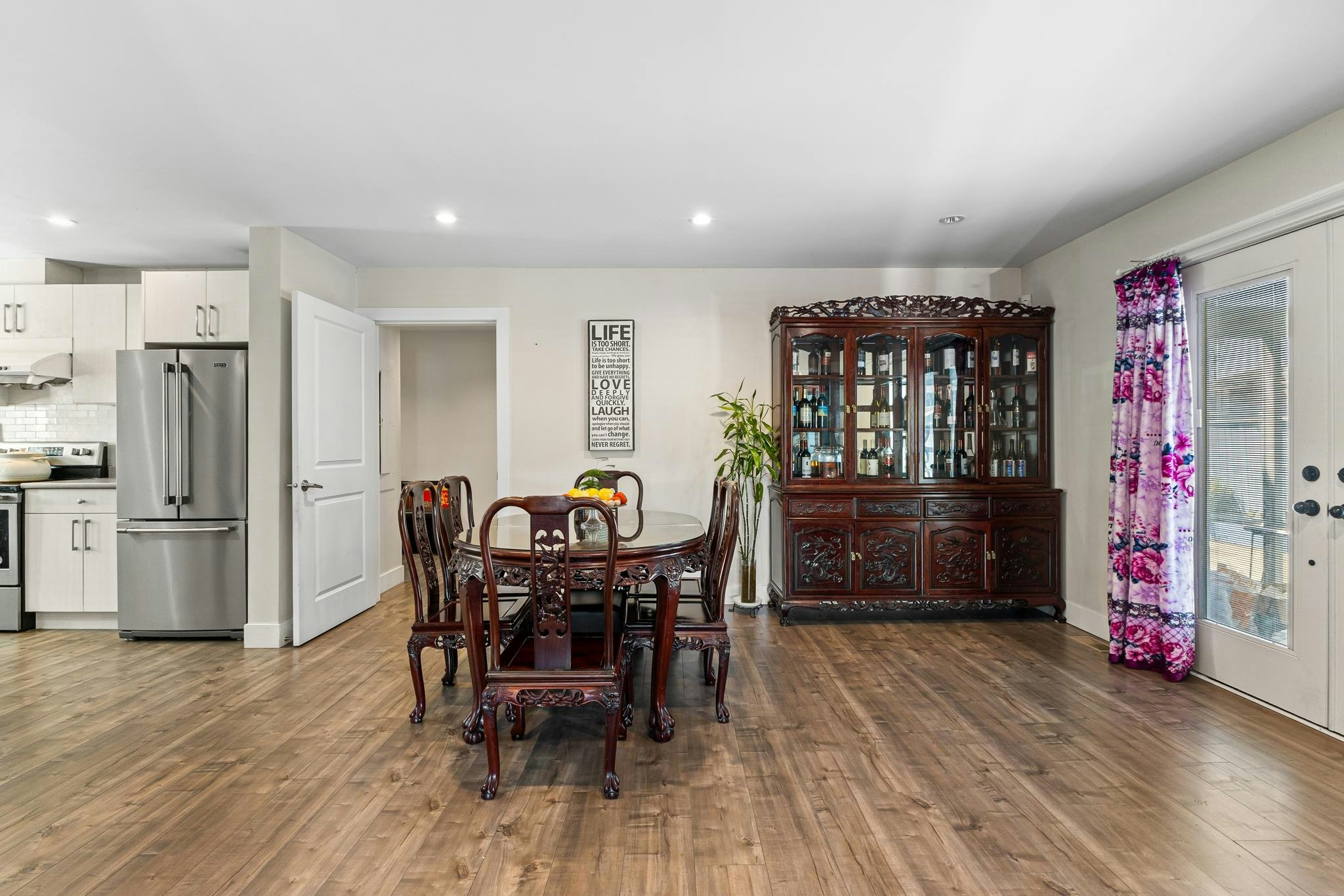 7535 Burgess Street, Burnaby, BC, V3N 3H9 - 7