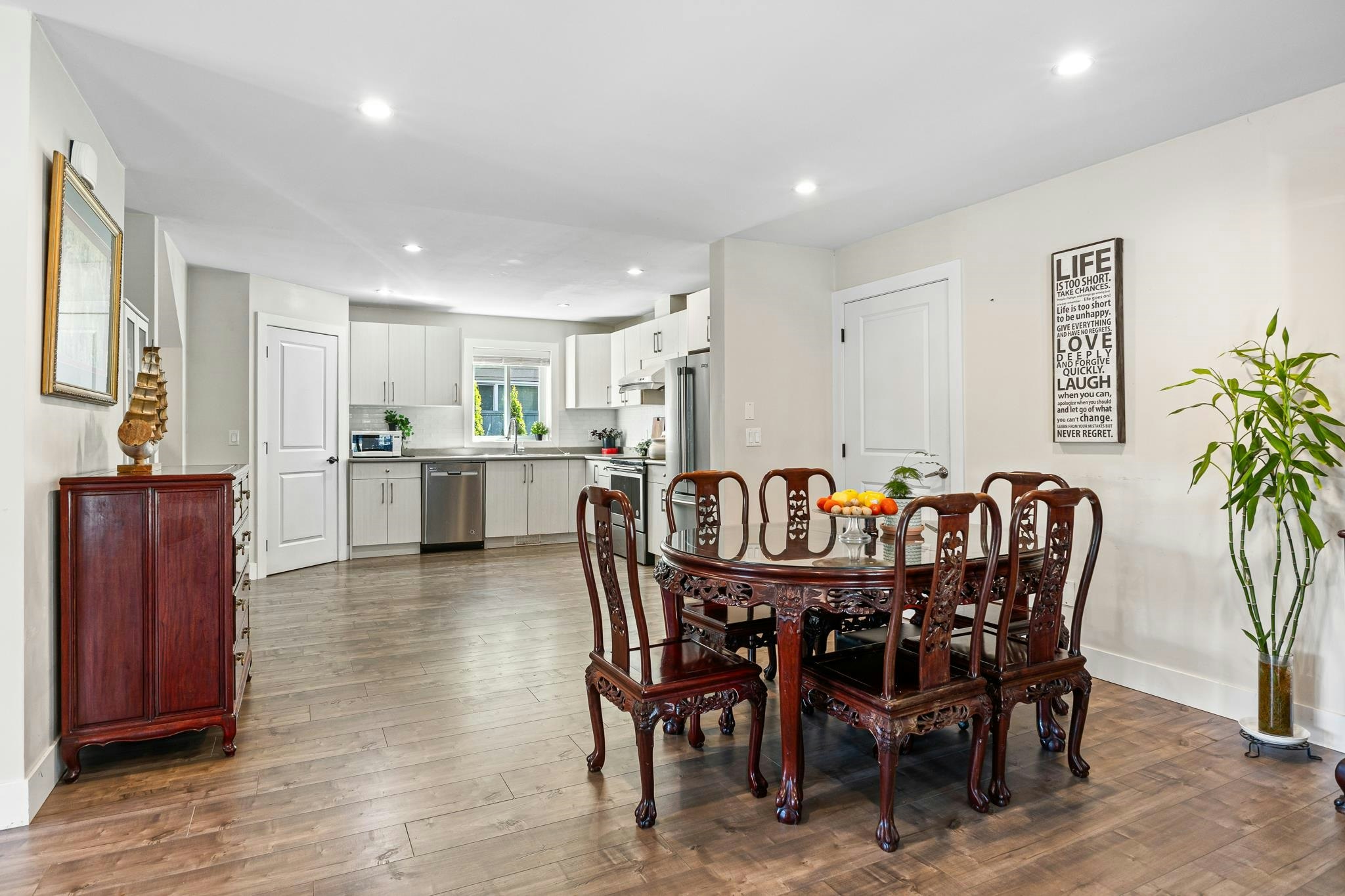 7535 Burgess Street, Burnaby, BC, V3N 3H9 - 8