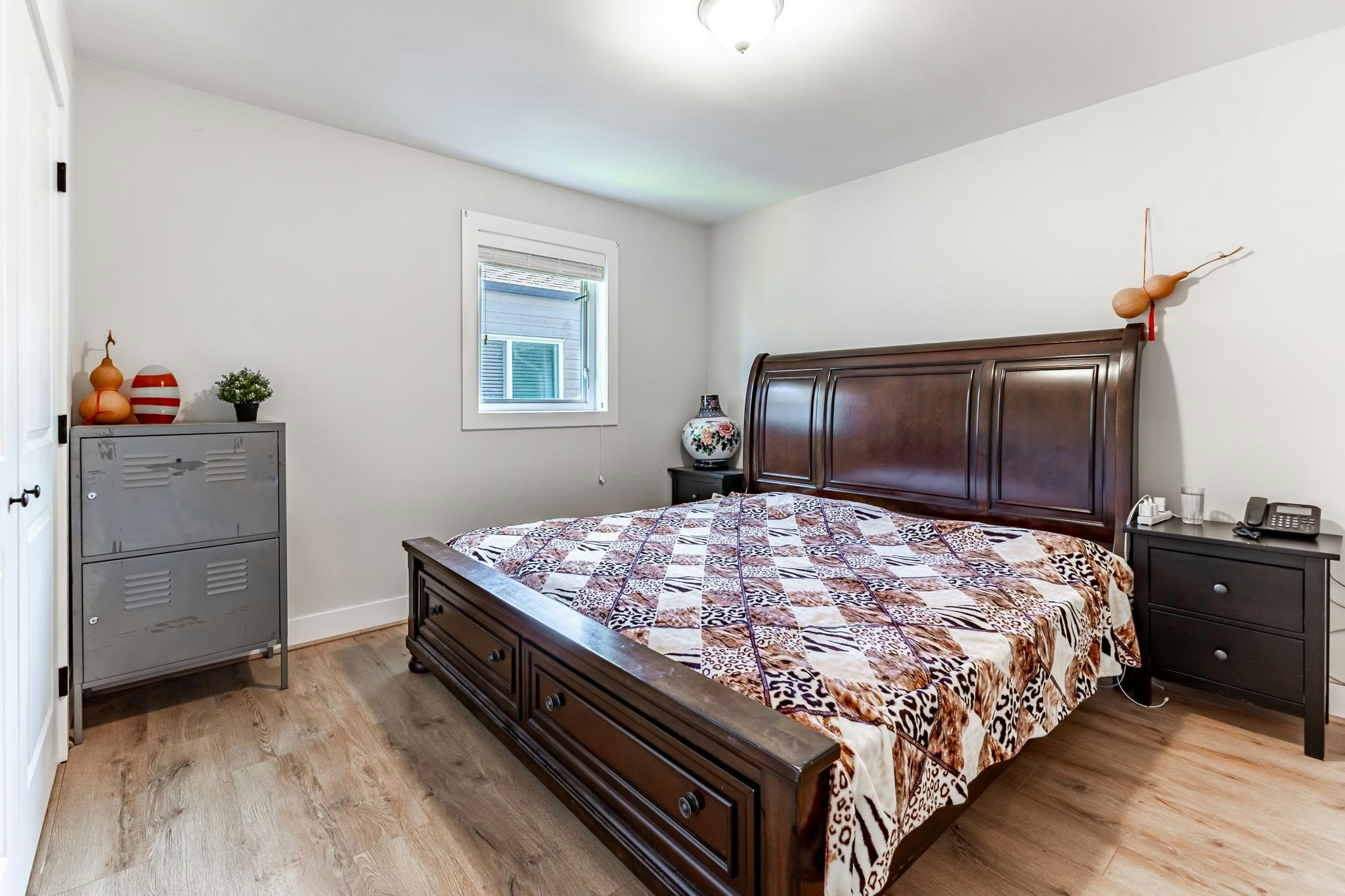 7535 Burgess Street, Burnaby, BC, V3N 3H9 - 16