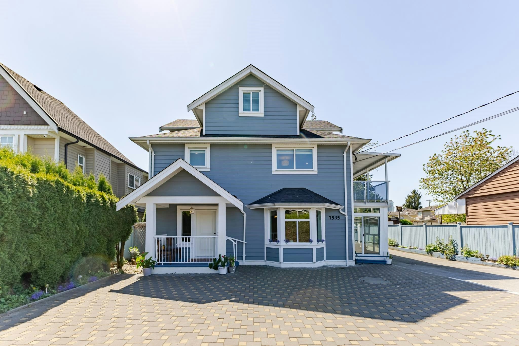 7535 Burgess Street, Burnaby, BC, V3N 3H9