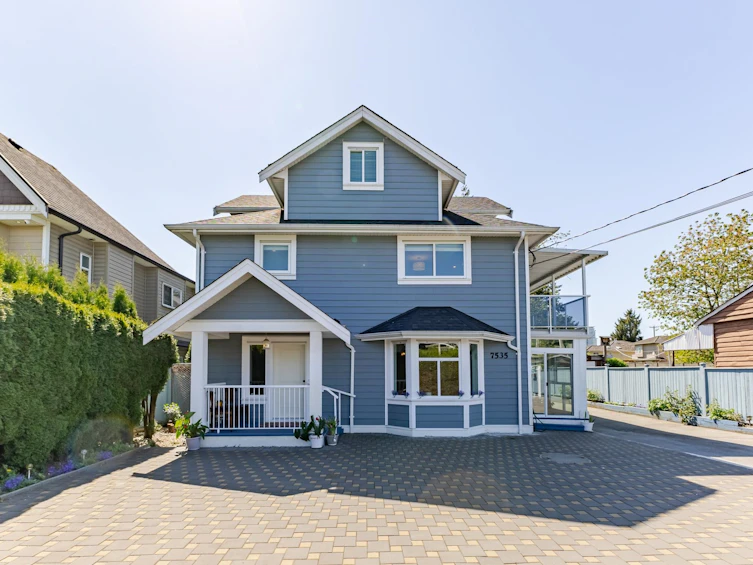 7535 Burgess Street, Burnaby, BC, V3N 3H9