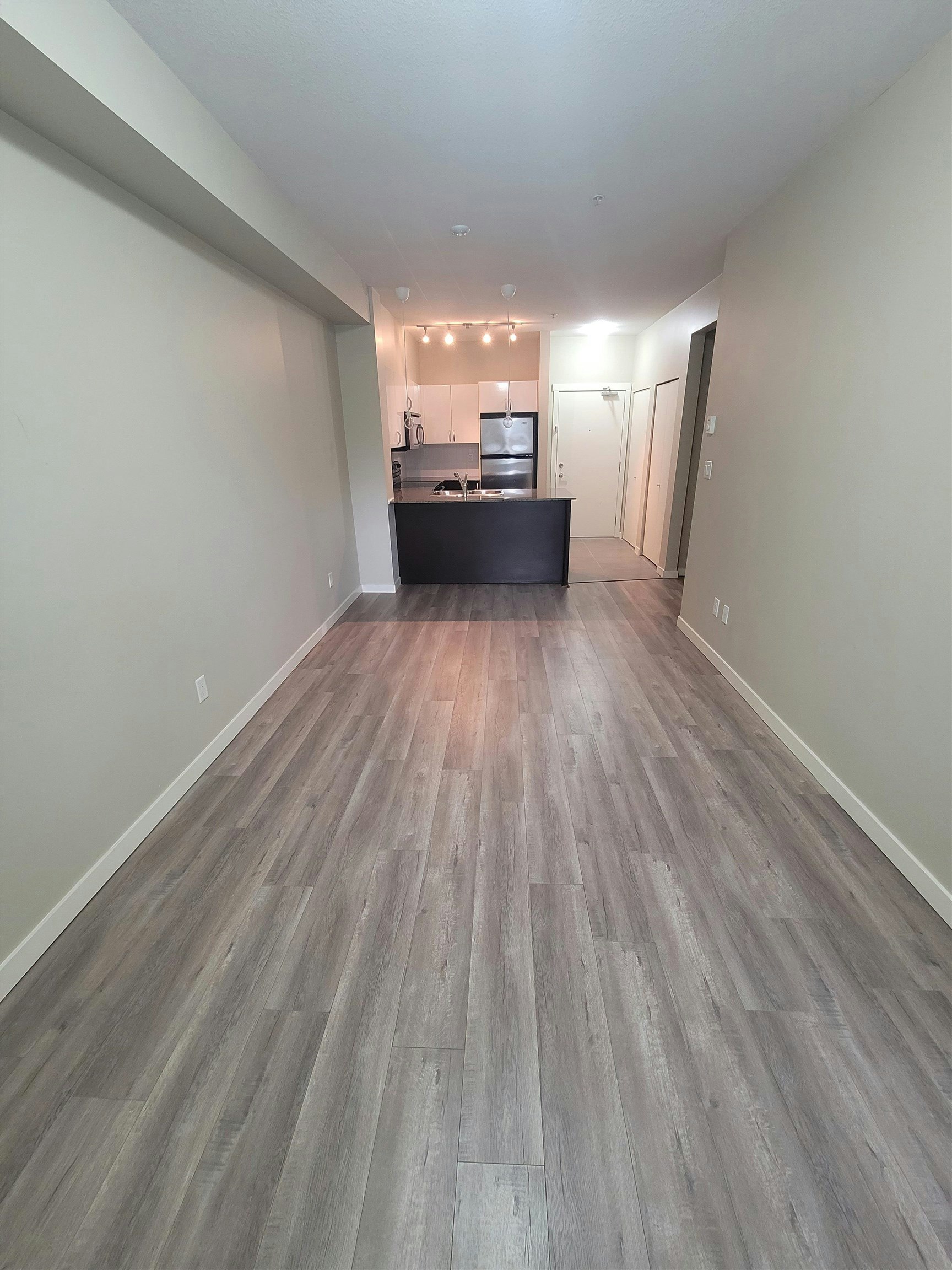 229-13789 107a Street, Surrey, BC, V3T 0B8 - 2
