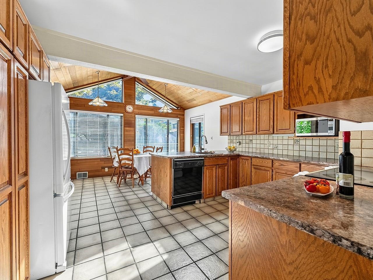 6258 Berwick Street, Burnaby, BC, V5H 1W2 - 10