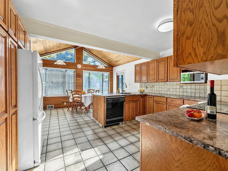 6258 Berwick Street, Burnaby, BC, V5H 1W2 - 10