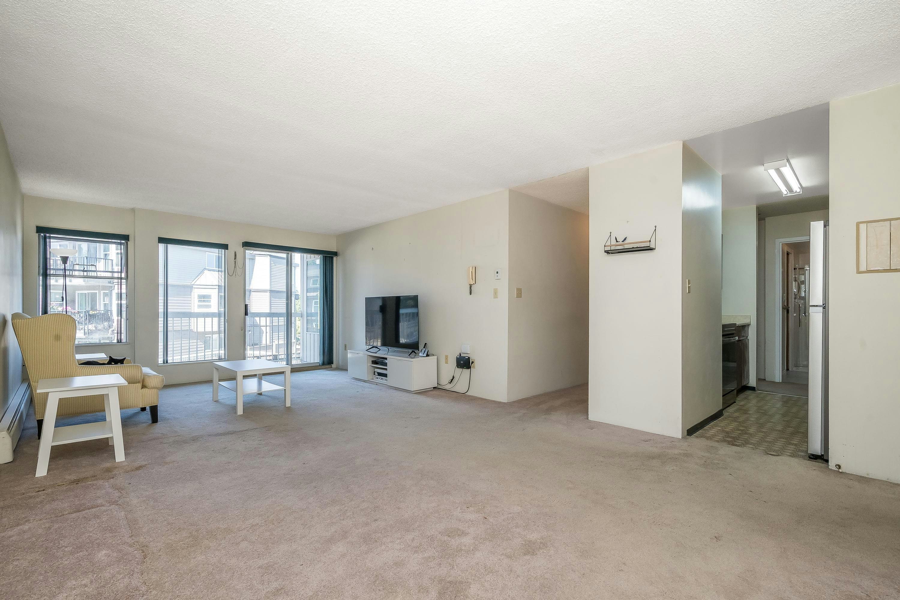 210-1860 E Southmere Crescent - 5